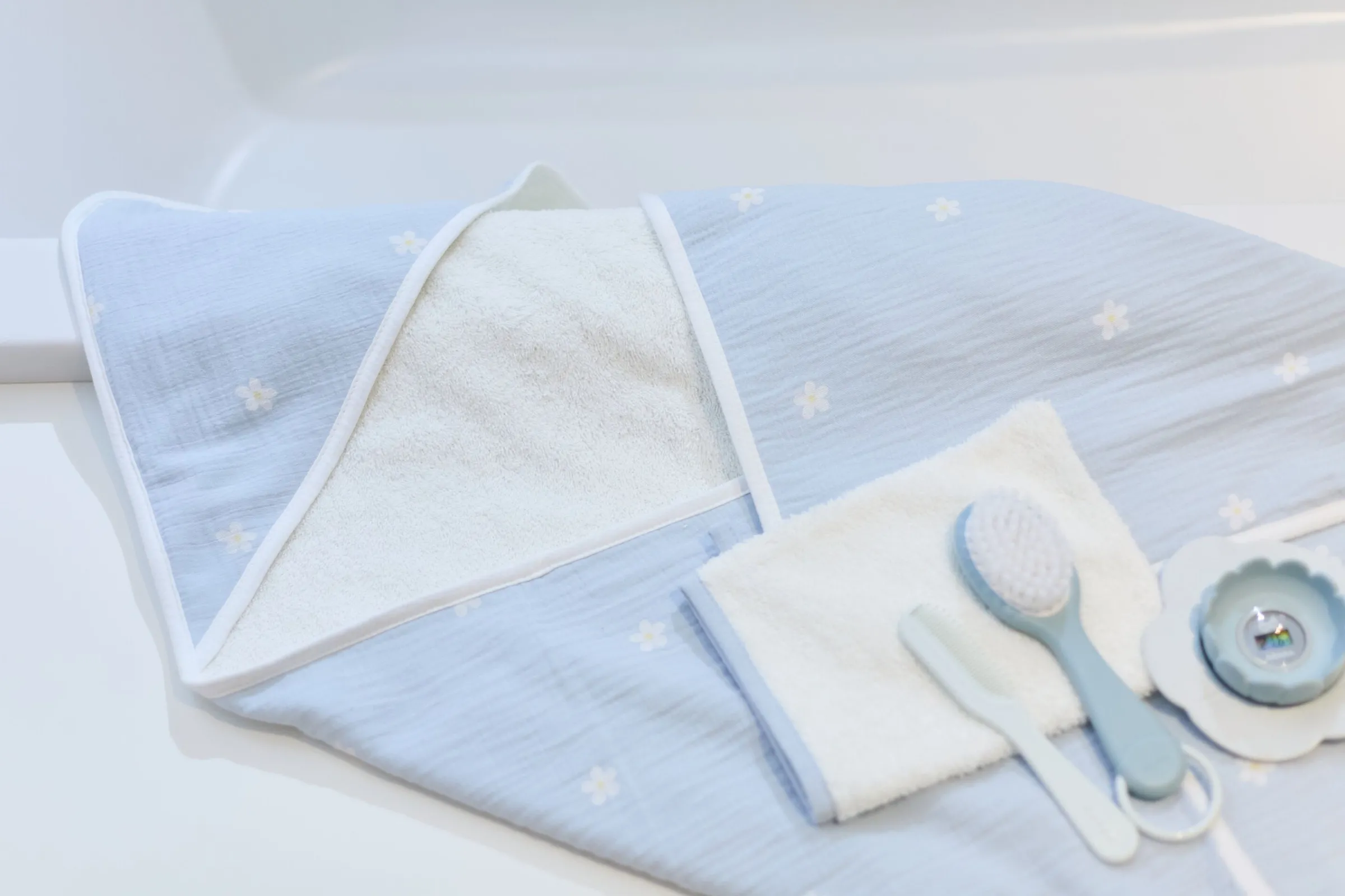 Childhome Capes De Bain-Cape De Bain + Gant - 80x80 Cm - Mousseline Fleur - Bleue