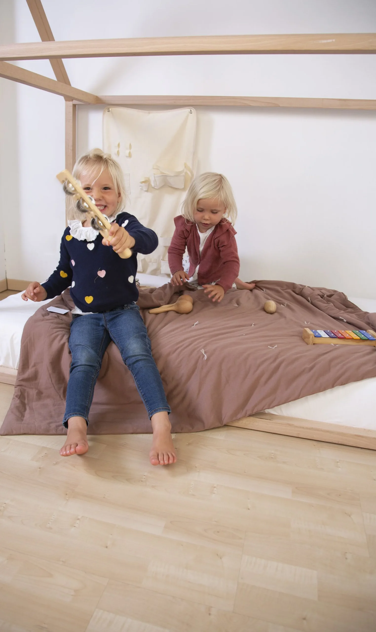 Childhome Jouets-Ensemble de 8 instruments de musique + organisateur