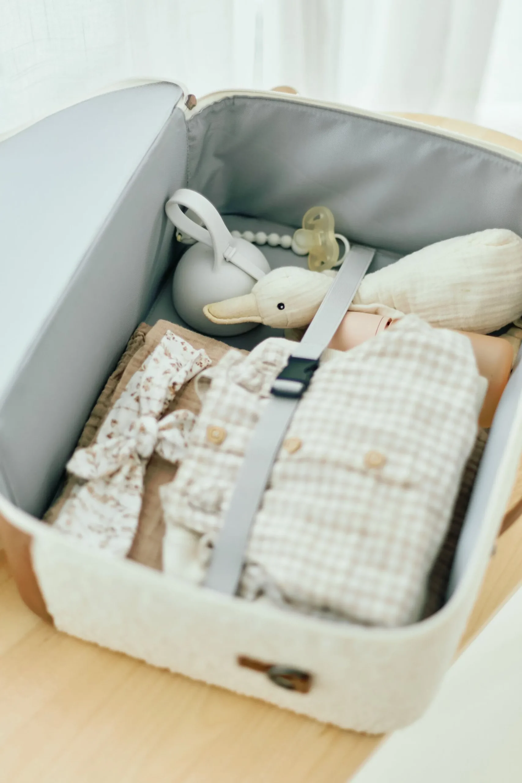 Childhome Kids Bags-Mini Traveller Valise Enfant - Teddy Ecru